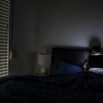 血圧は睡眠不足に影響される？その関連性と影響について