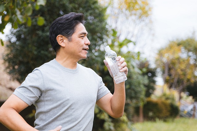 血圧に効果的な飲み物と控えた方が良いもの