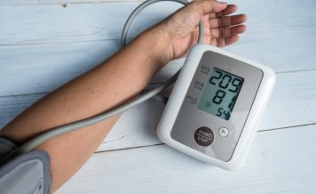 血圧をコントロールしたい方必見。高血圧を改善する生活習慣とは