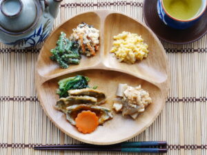 高齢者の高血圧には食事療法を その方法とは 食と健康コラム 高齢者の高血圧には食事療法を その方法とは 食と健康コラム