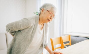 骨の再生に良い食べ物の種類｜調理法や摂取時の注意点も解説