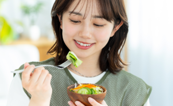 血糖値を上げにくい食べ方｜今日から取り入れたい食事のコツ