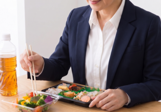 血糖値の急上昇に配慮する食事とは？シーン別の食品選びと迷ったときの比較ガイド
